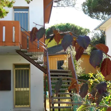 Apartment Marina 6 *